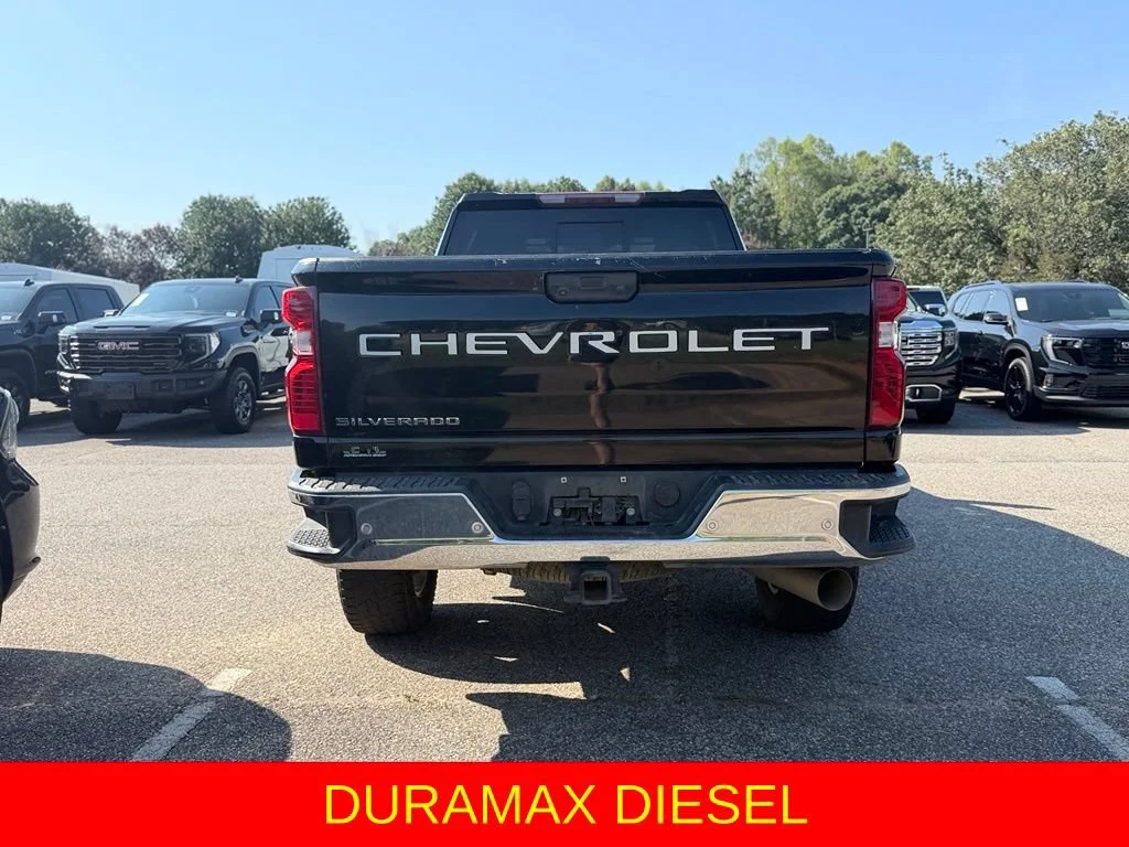 Used 2021 BLACK Chevrolet LT image 7