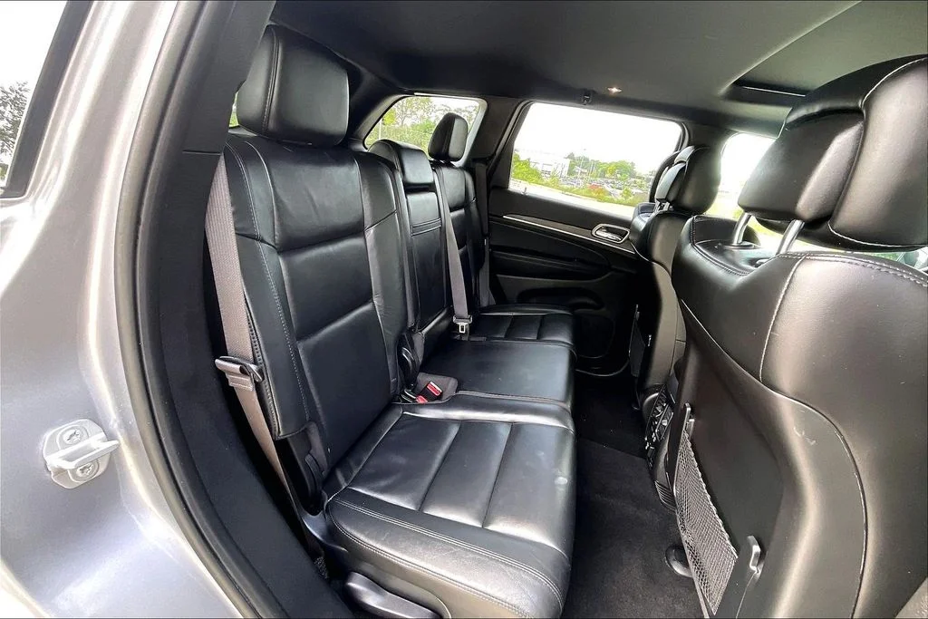 Used 2021 Silver Jeep Limited image 27