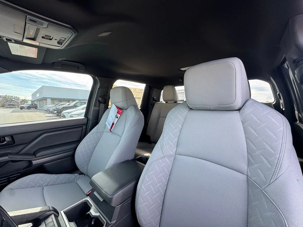 New 2025  Toyota SR5 image 18