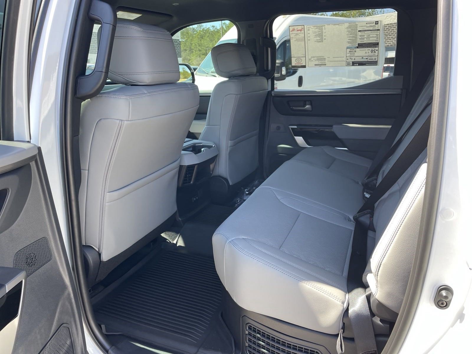 2025 Toyota Tundra Limited - Photo 13