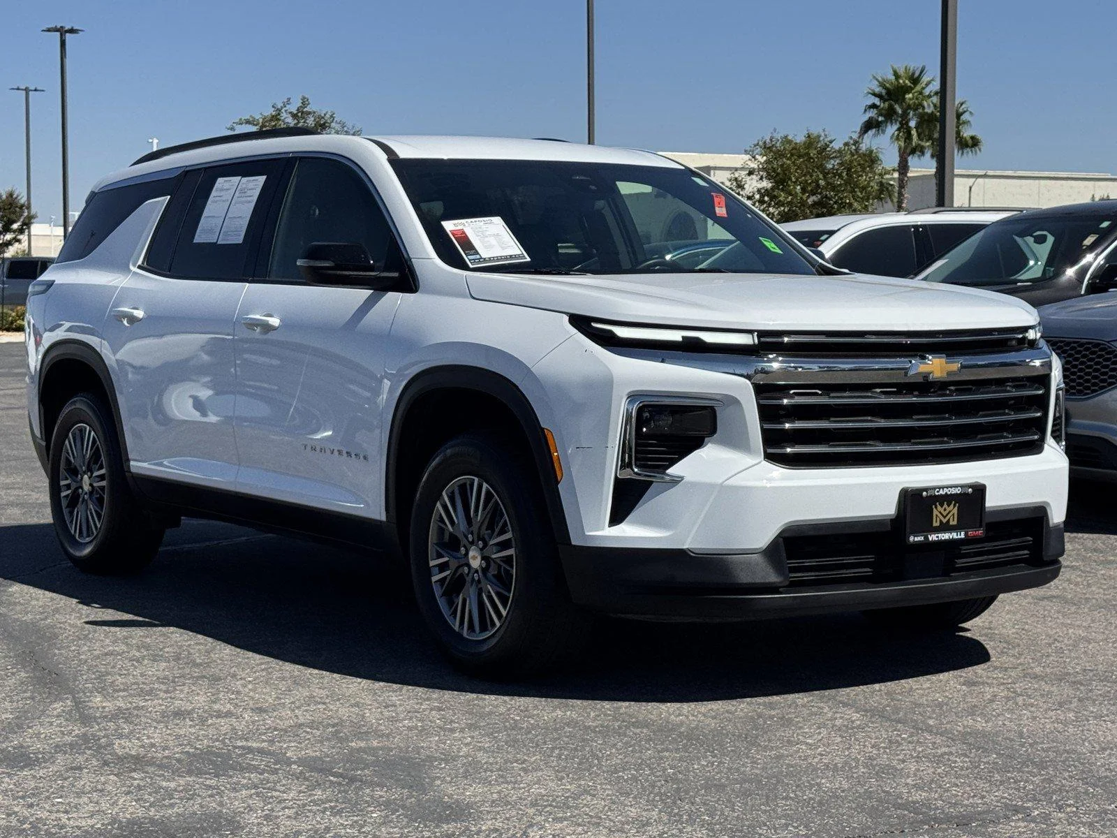 Used 2025 Summit White Chevrolet LT image 1