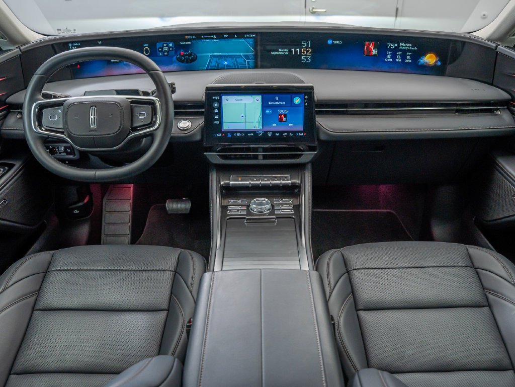 Used 2026 Gray Matter Metallic Cc Lincoln Premiere image 33