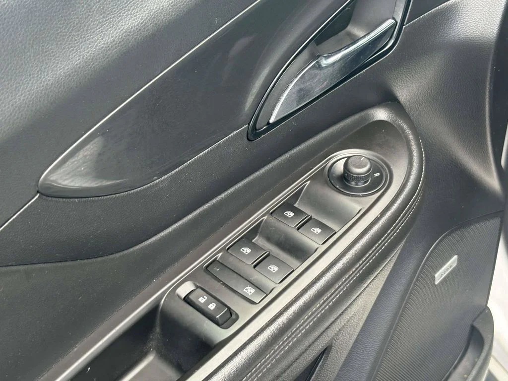 Used 2017 White Buick Preferred II image 18