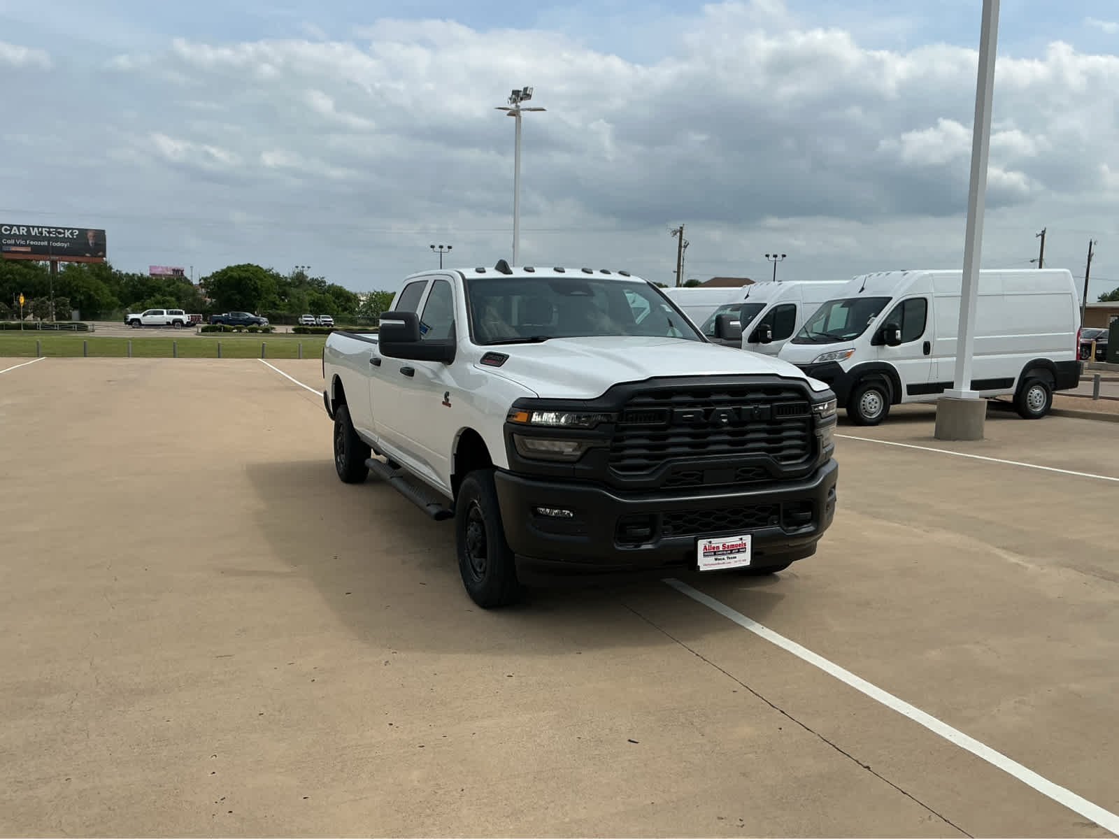 New 2026 Bright White Clear-Coat Exterior Paint RAM Tradesman image 4