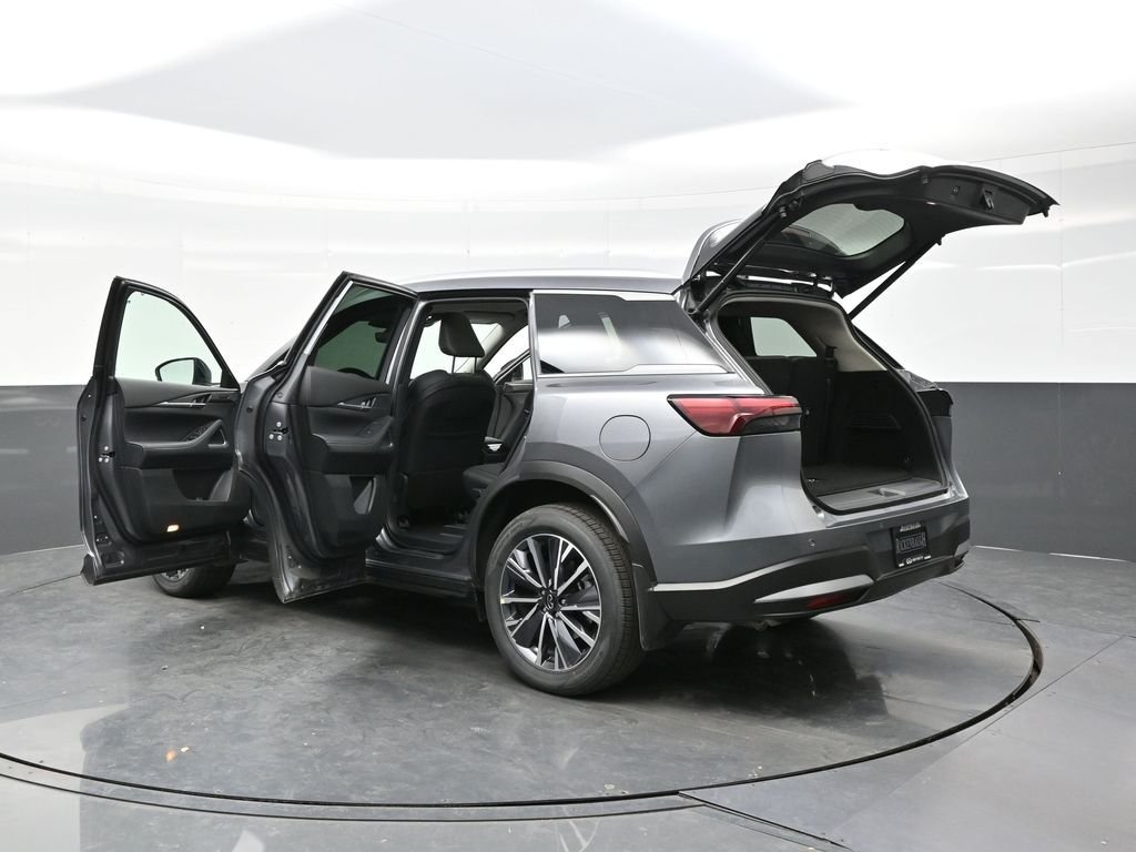New 2027 GRAPHITE SHADOW INFINITI Luxe AWD image 52