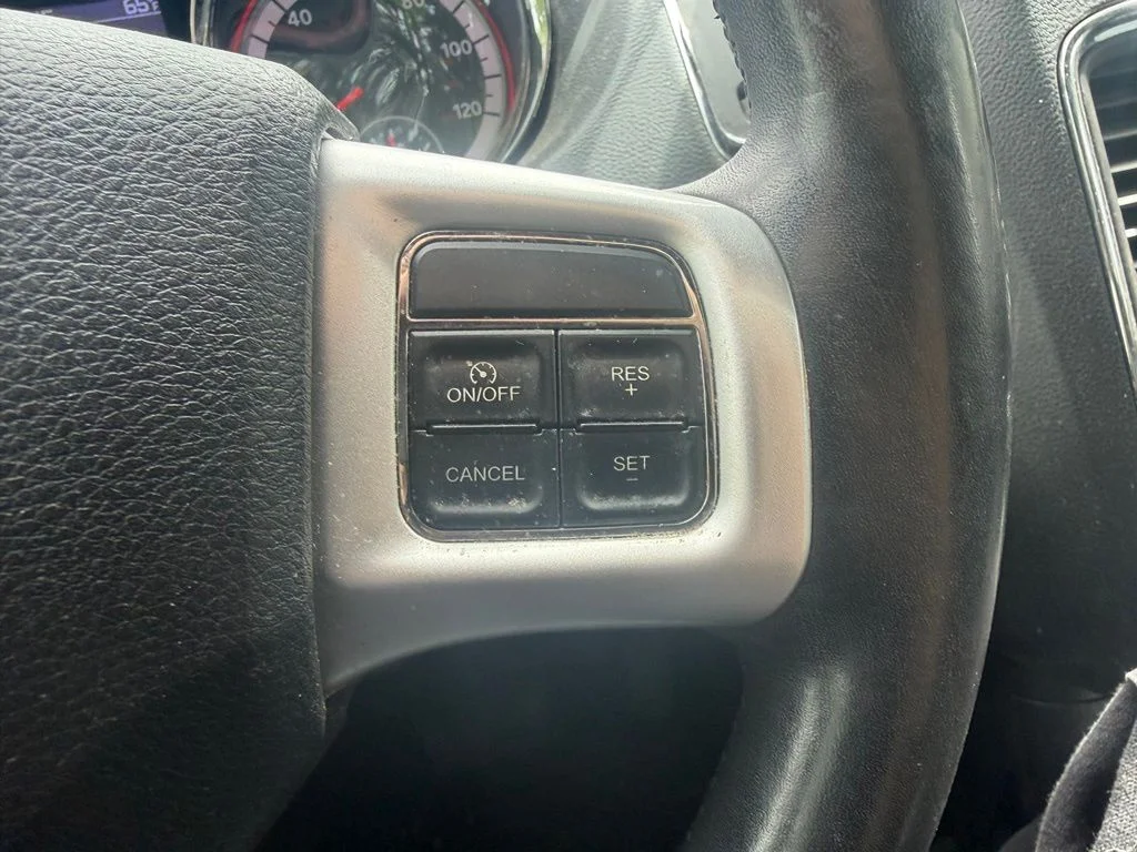 Used 2013 Redline 2 Coat Pearl Dodge R/T image 18