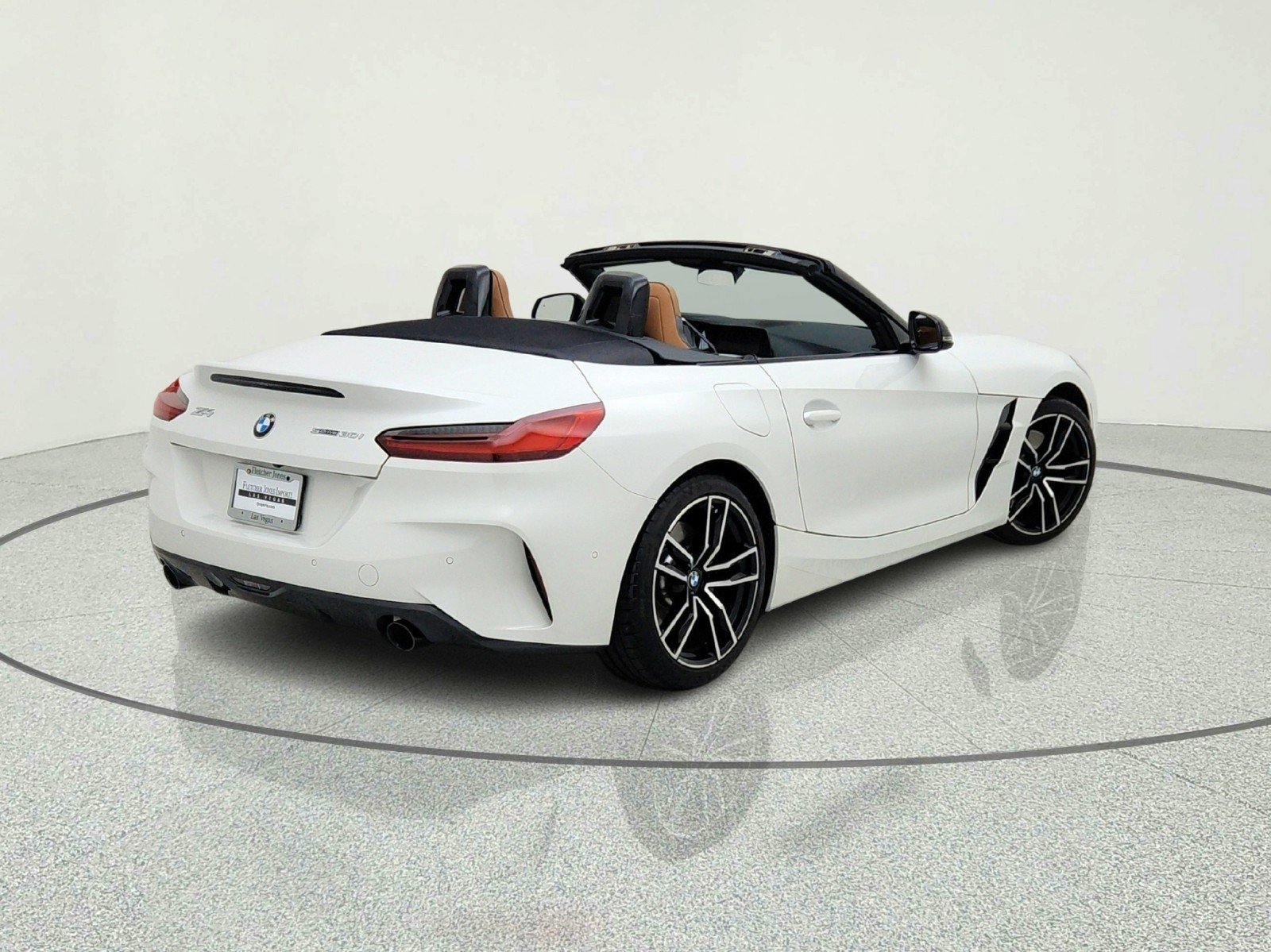 Used 2023 Alpine White BMW sDrive30i image 9