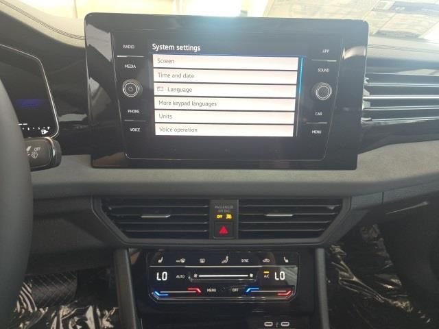 2025 Volkswagen Jetta SE - Photo 20