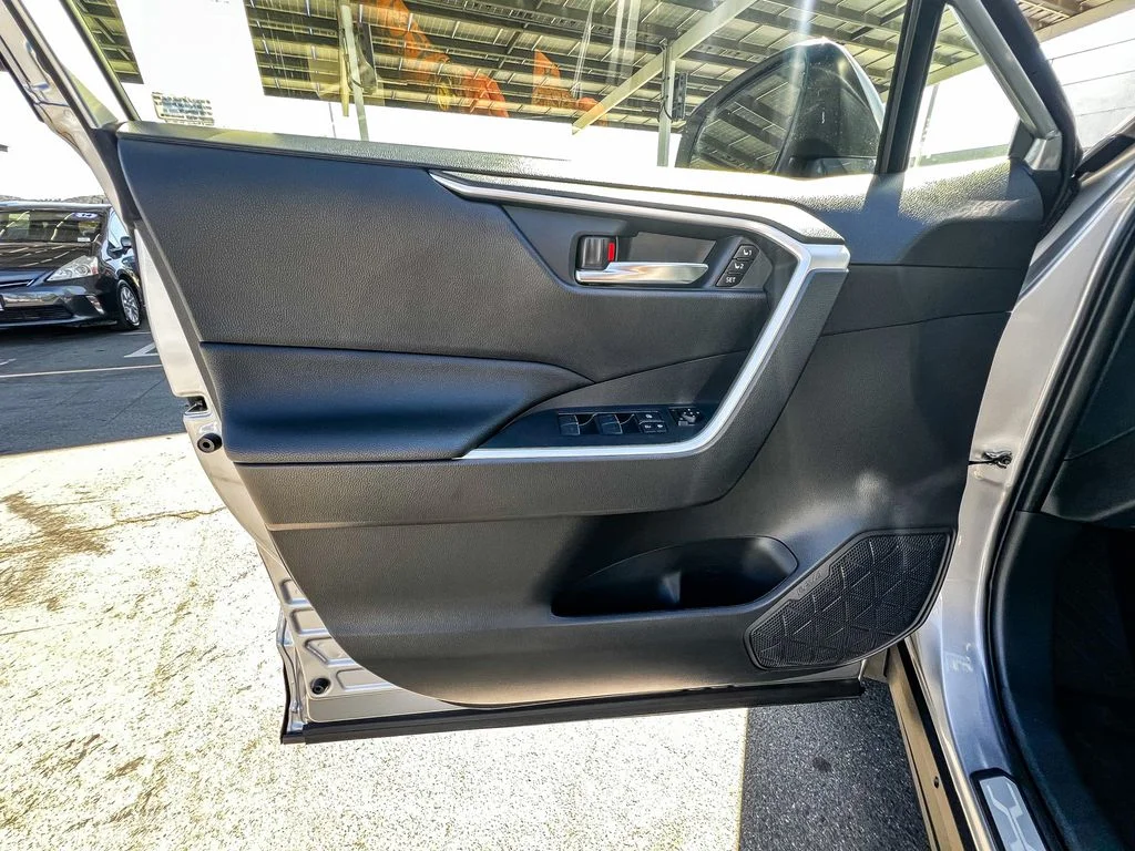 Certified Used 2024 Silver Toyota XLE Premium image 19