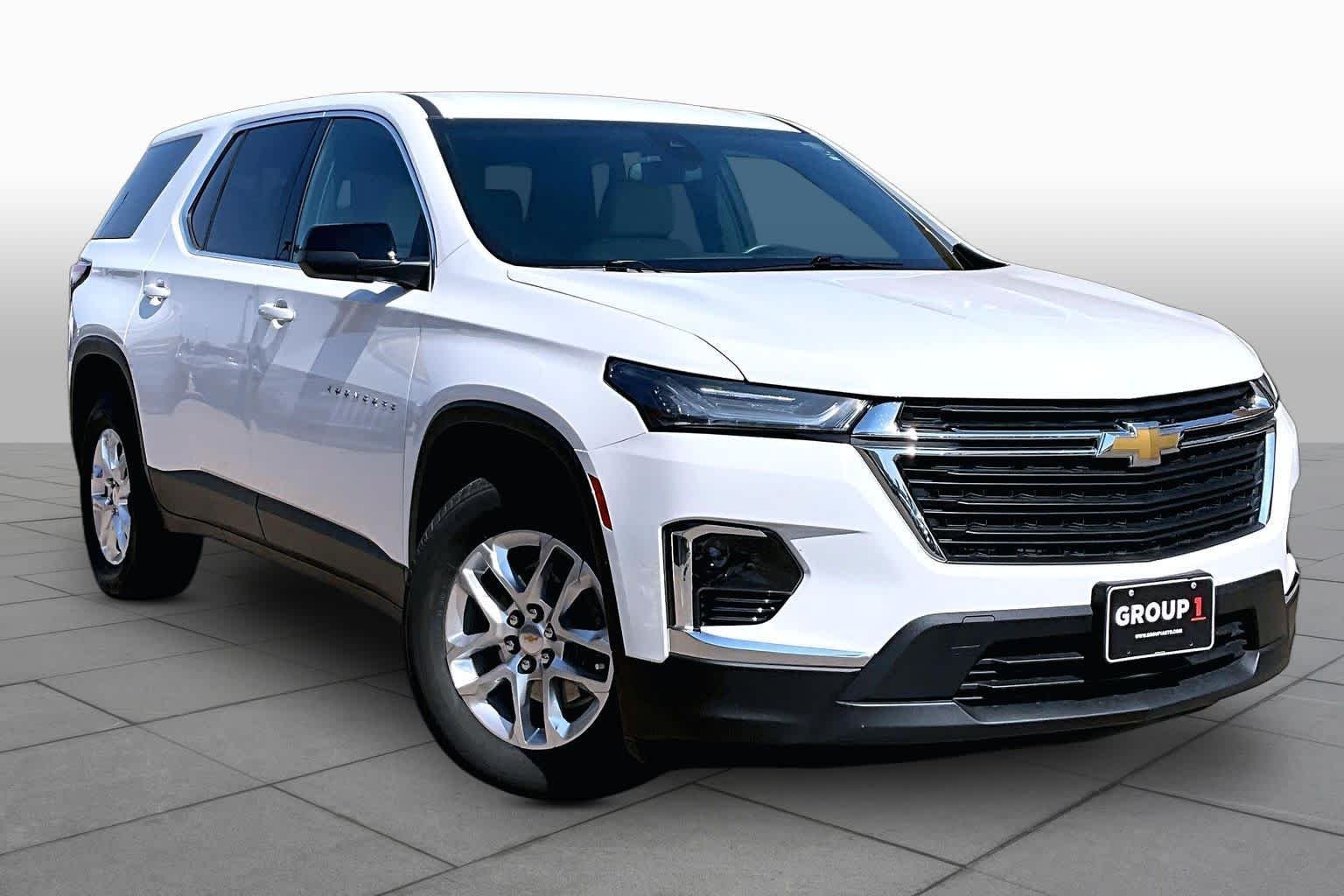 Used 2023 Summit White Chevrolet LS image 3
