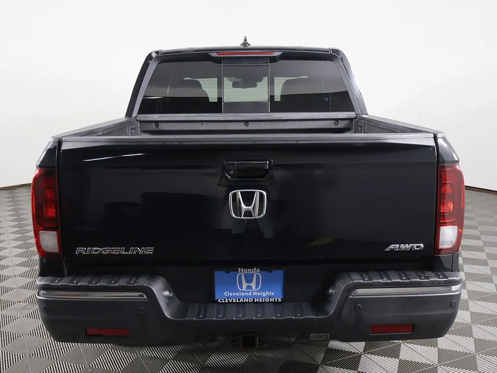 Used 2019 Crystal Black Pearl Honda RTL-E image 15