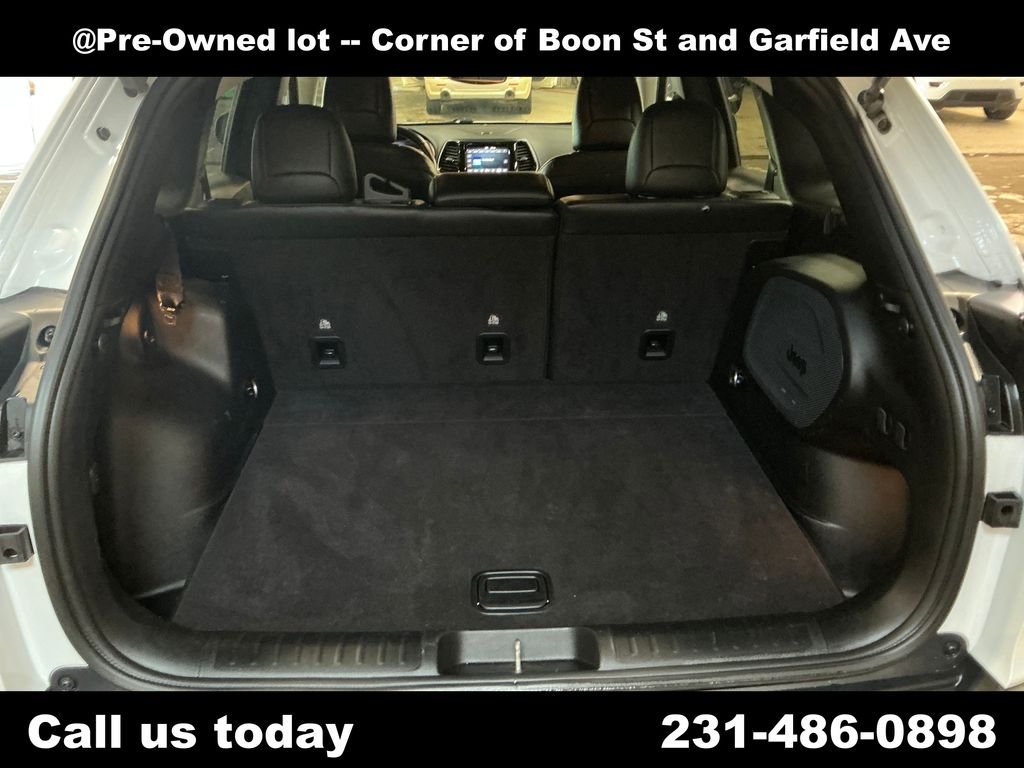 Used 2020 White Jeep Limited image 22