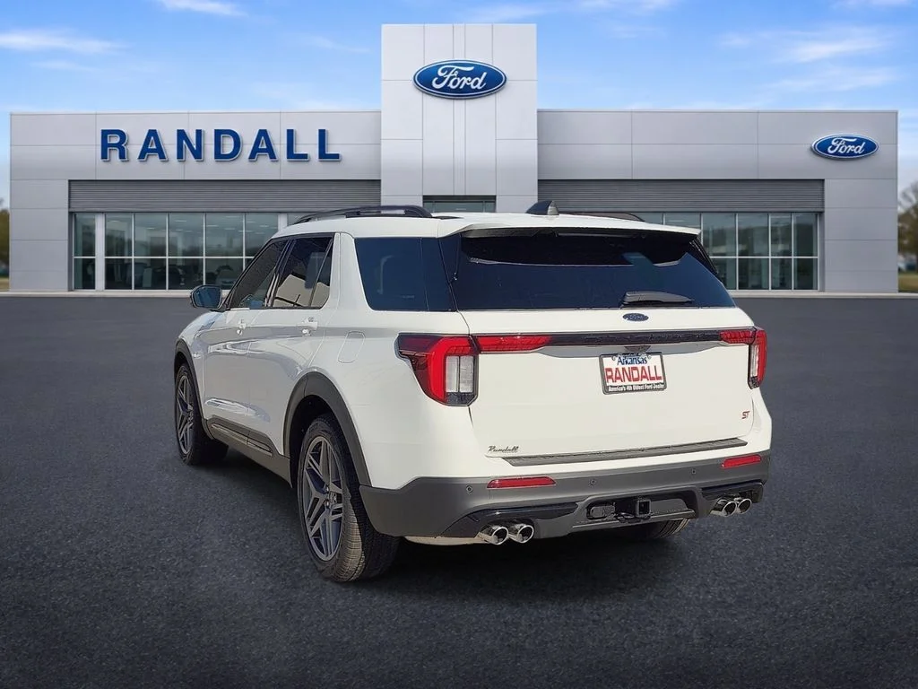 New 2026 Star White Metallic Tri-Coat Ford ST image 4