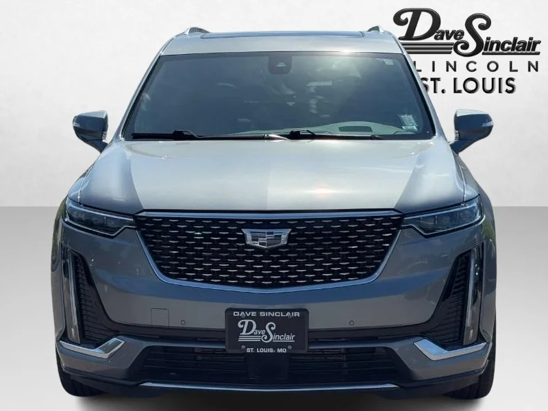 Used 2023 Silver Cadillac Premium Luxury image 8