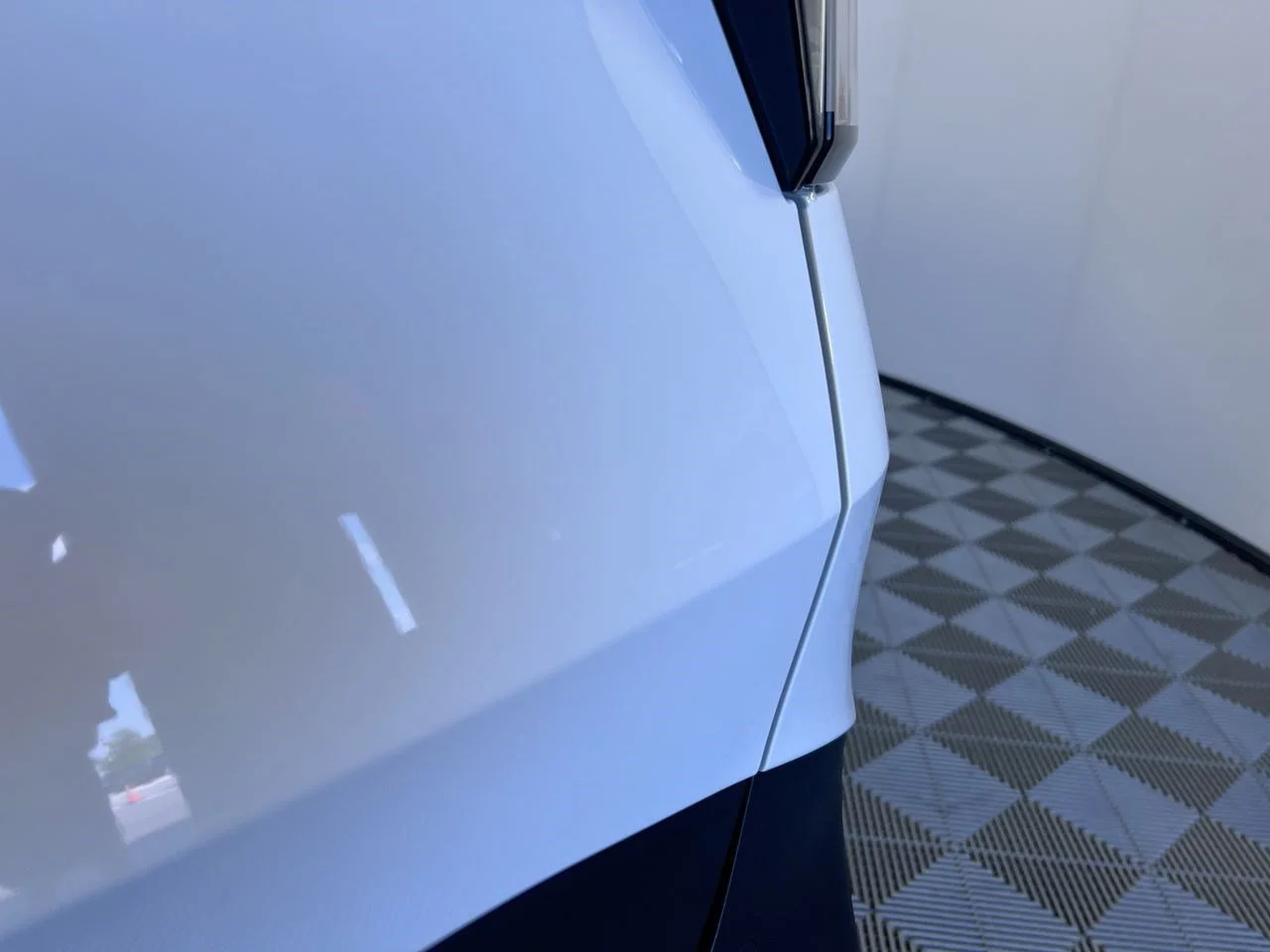 New 2026 Glacial White Pearl Kia LX image 6
