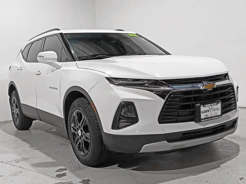 Used 2021 White Chevrolet LT image 32