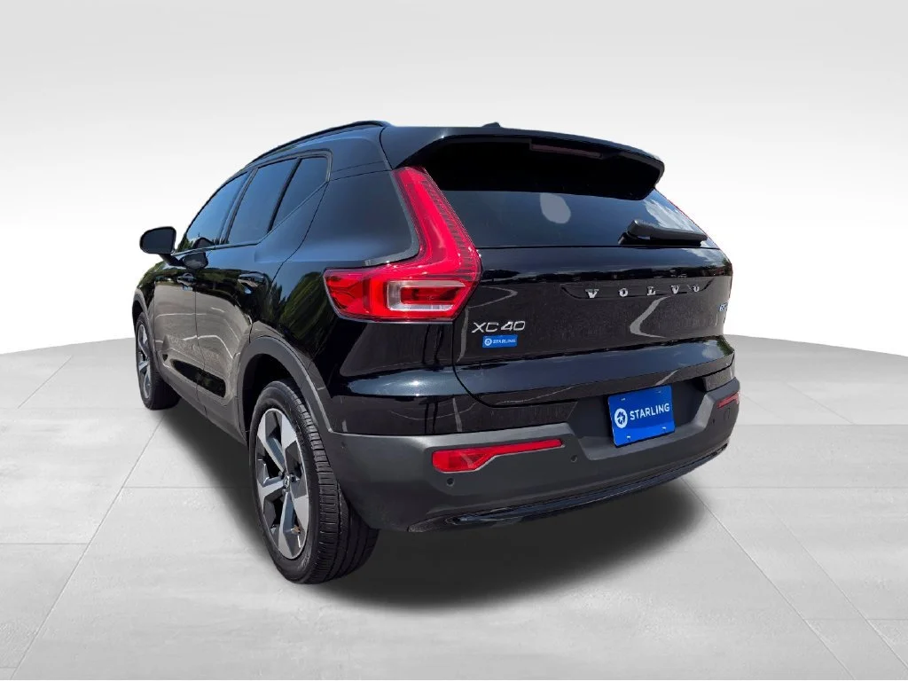 Used 2026  Volvo Plus image 6