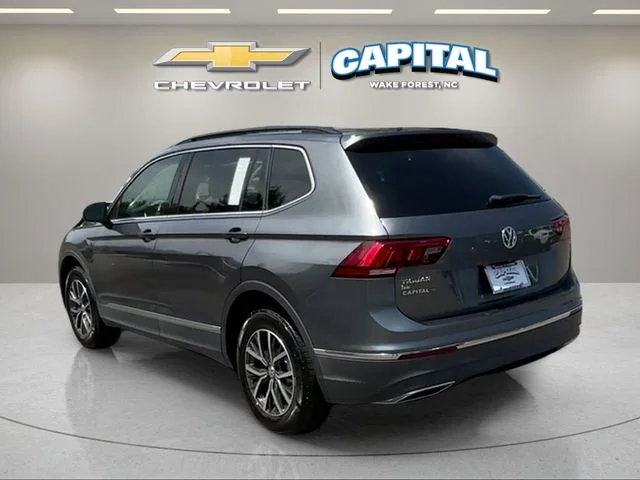 Used 2020 Gray Volkswagen 2.0T SE image 3