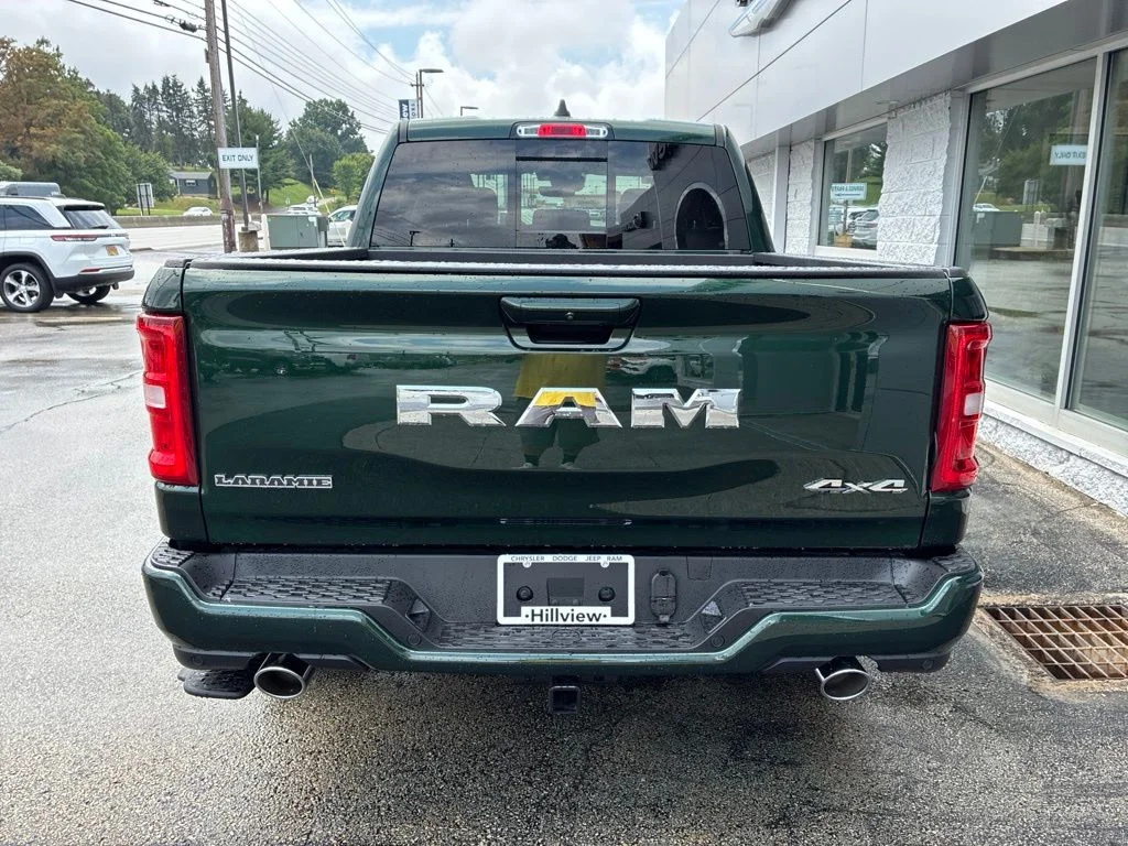 New 2026 Serrano-Green Metallic Exterior Paint RAM Laramie image 4