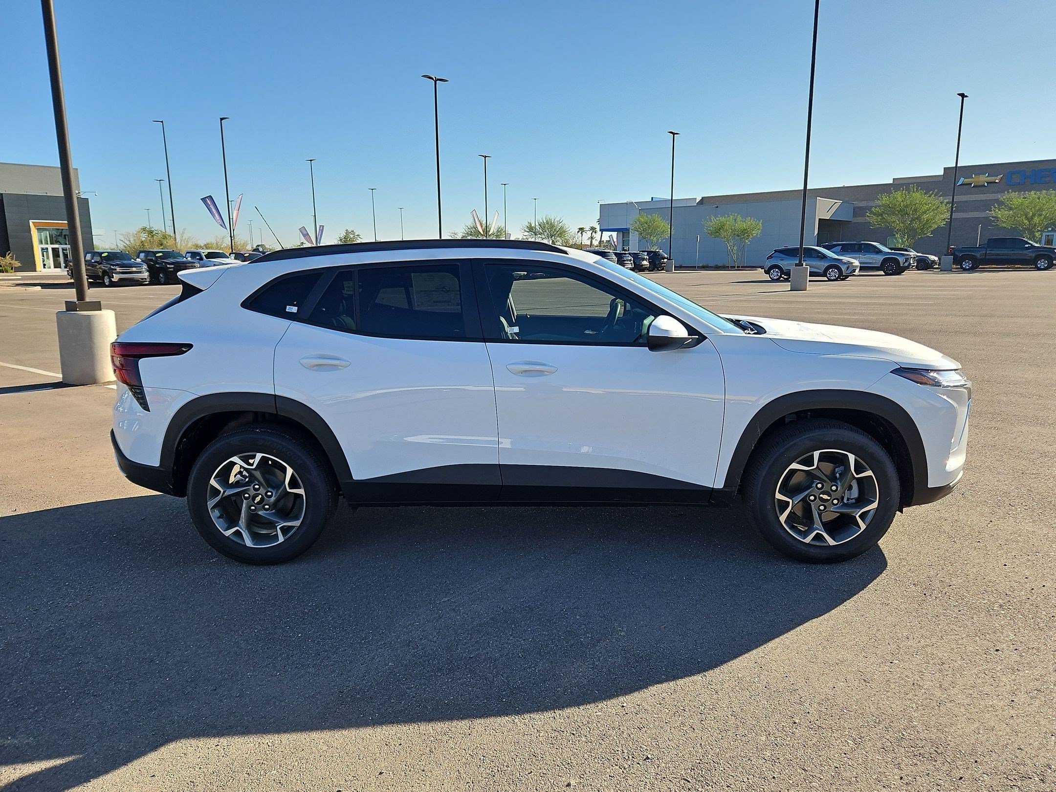 New 2026 Summit White Chevrolet LT image 7