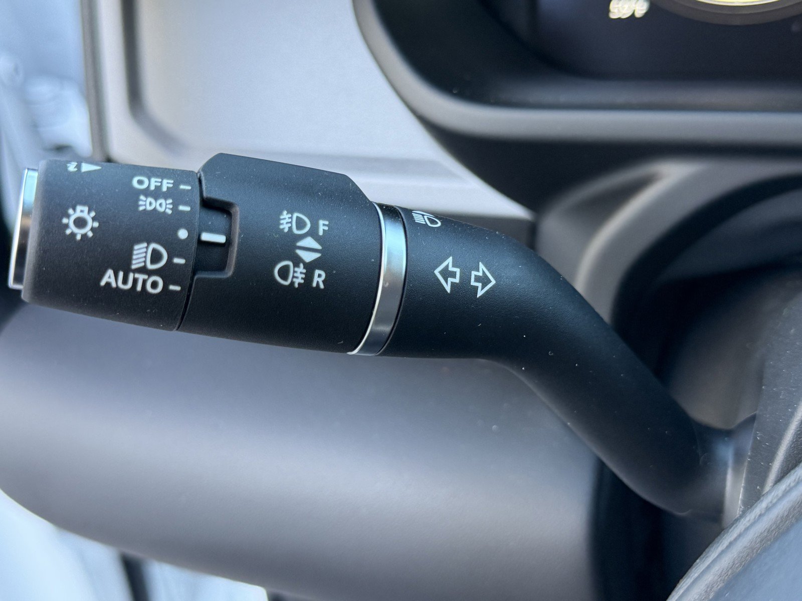 2026 Land Rover Defender V8 - Photo 13