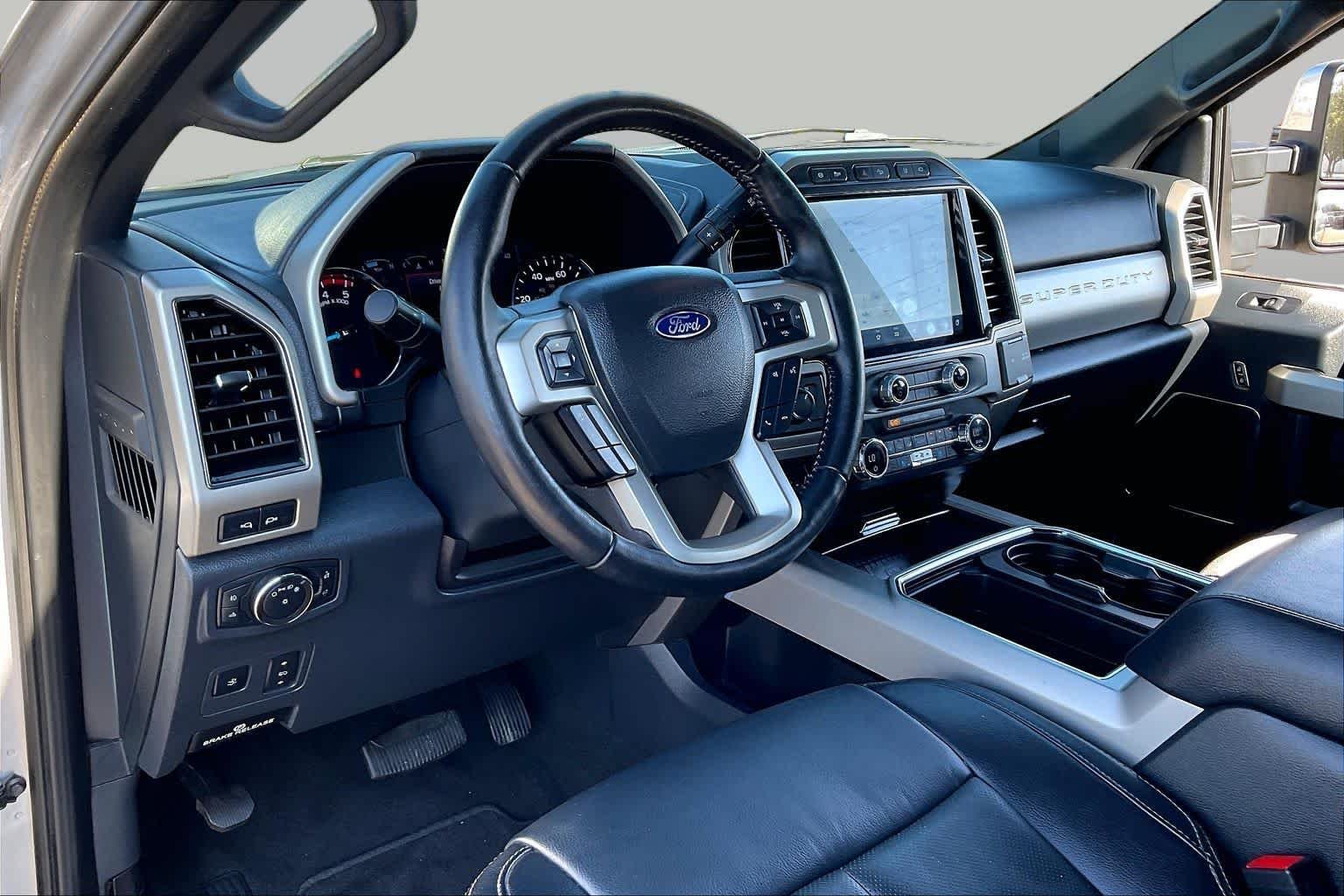 Used 2022 Iconic Silver Metallic Ford LARIAT image 17