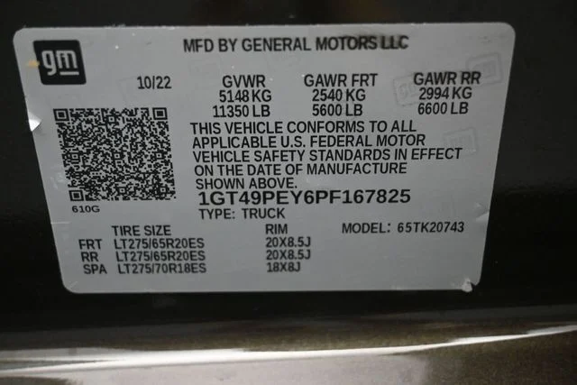 Used 2023 Green GMC AT4 image 34