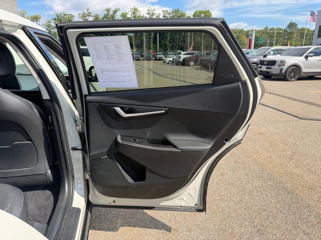 Certified Used 2023 White Kia Wind image 36