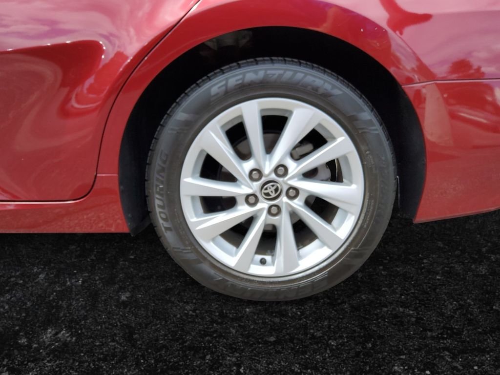 Used 2022 Red Toyota LE image 27