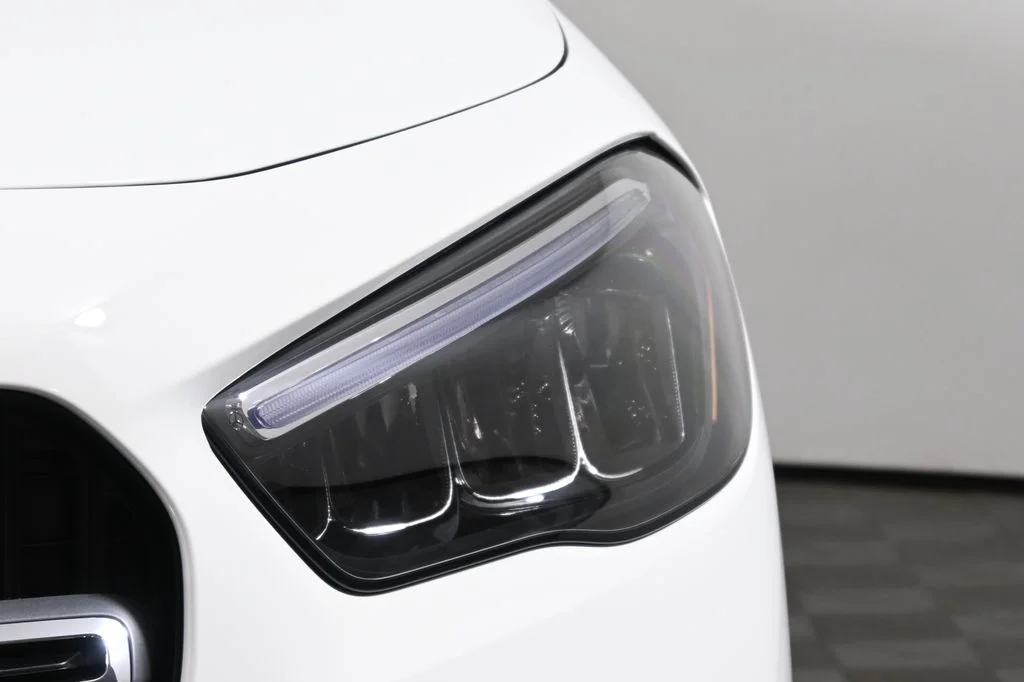 New 2026 White Mercedes-Benz GLA 250 image 11