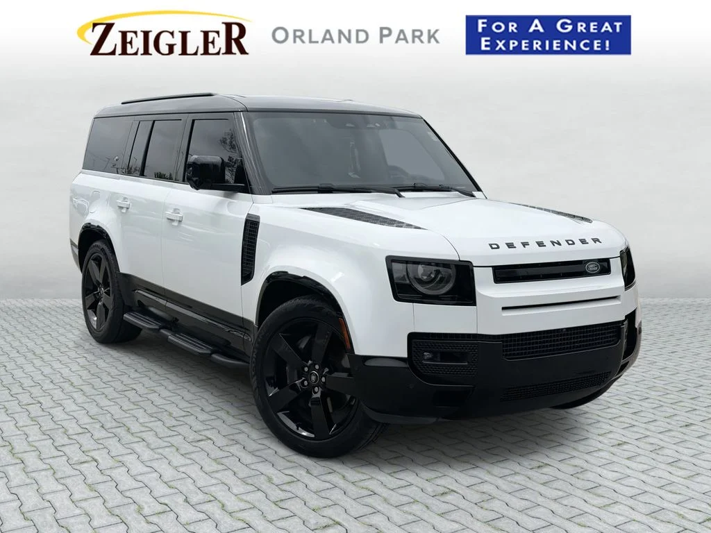 2024 Land Rover Defender 130 X-Dynamic SE P400's photo