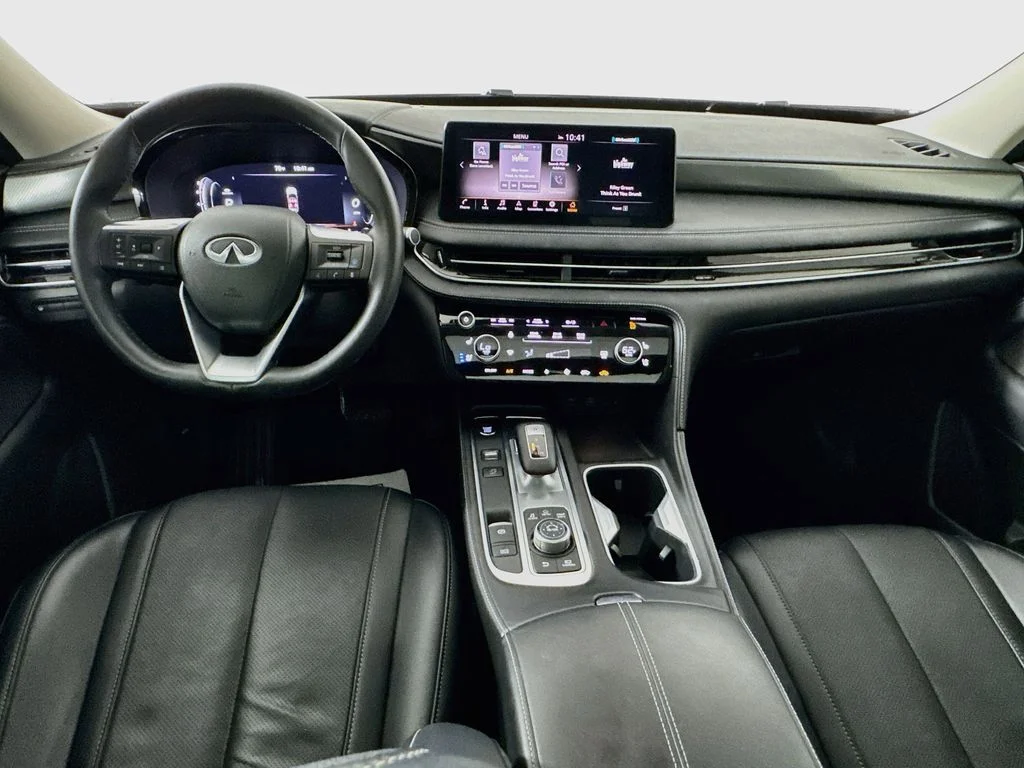 Certified Used 2023 Black INFINITI LUXE image 30