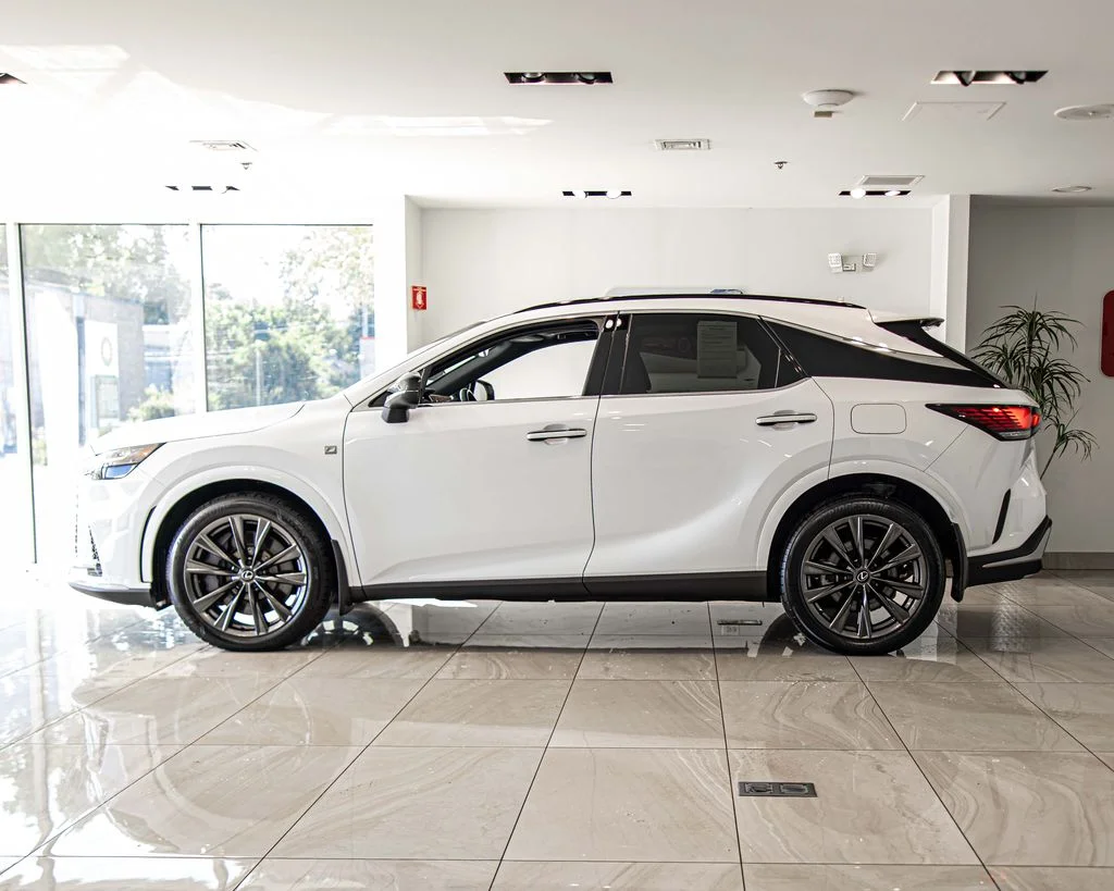 Used 2024 White Lexus 350 F Sport Handling image 6