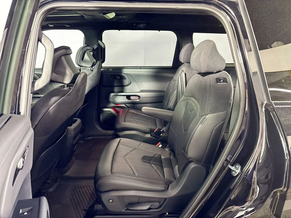 New 2027 Ebony Black Kia X-Pro SX Prestige image 21