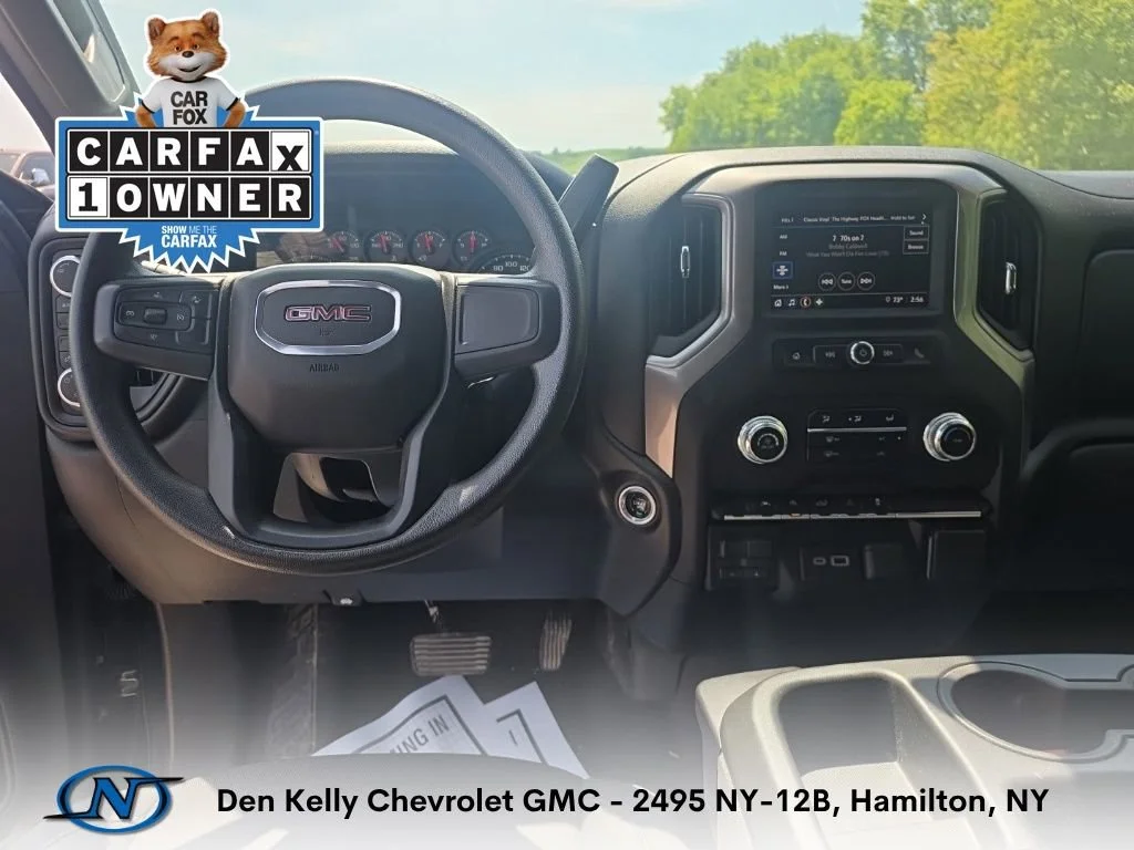 Used 2024 Onyx Black GMC Pro image 4