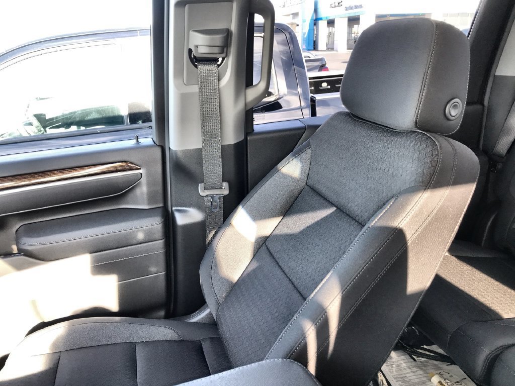 New 2026 Onyx Black GMC SLE image 23