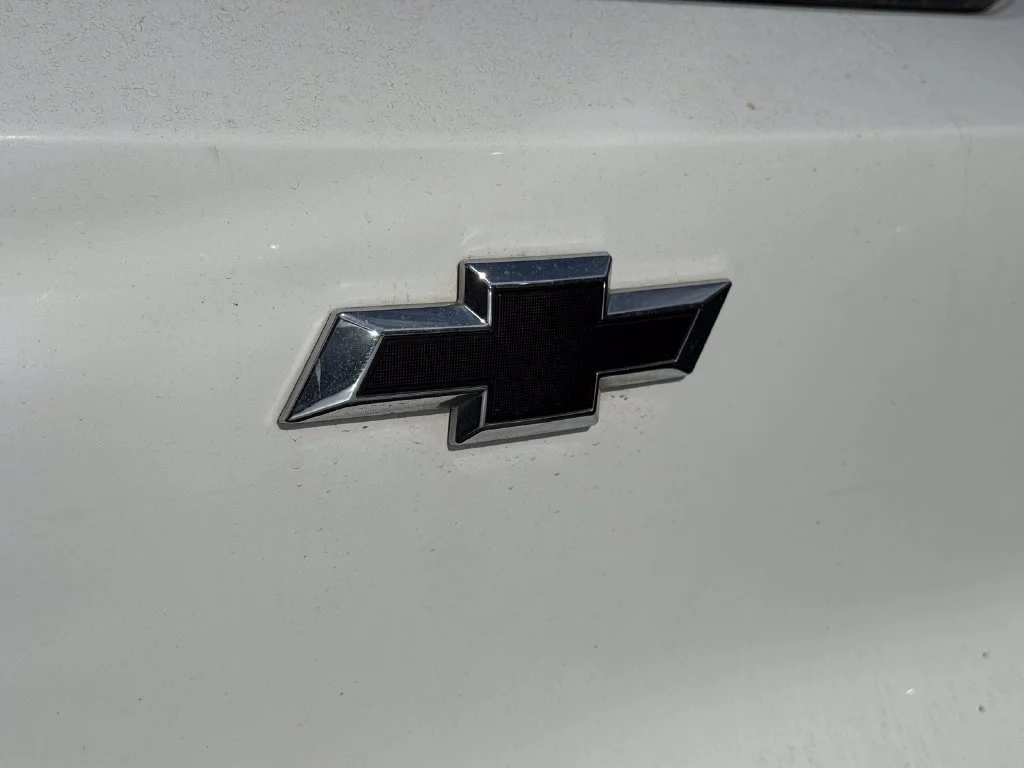 Used 2022 SUMMIT WHITE Chevrolet LT image 6