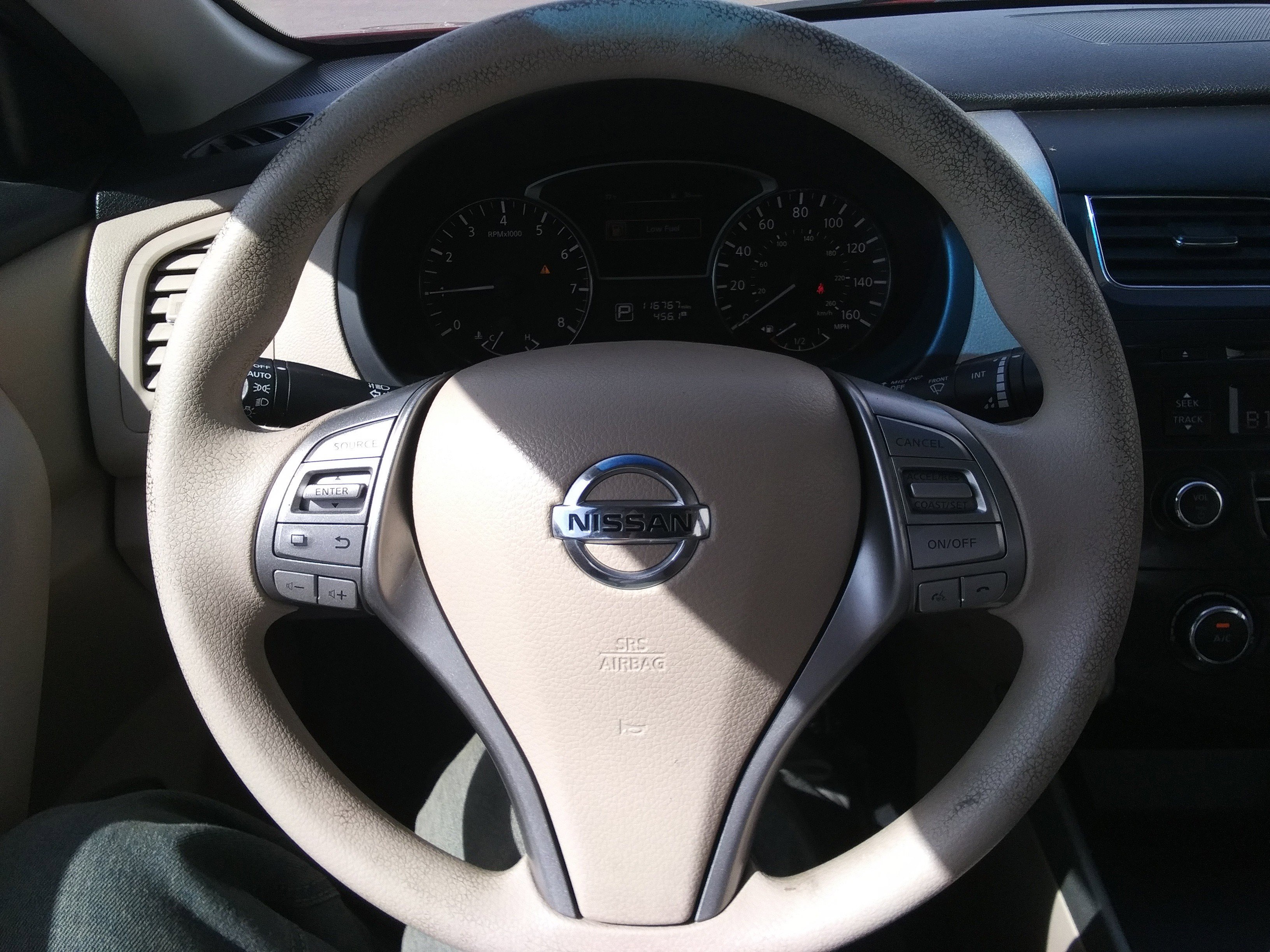 Used 2015 Red Nissan 2.5 S image 12
