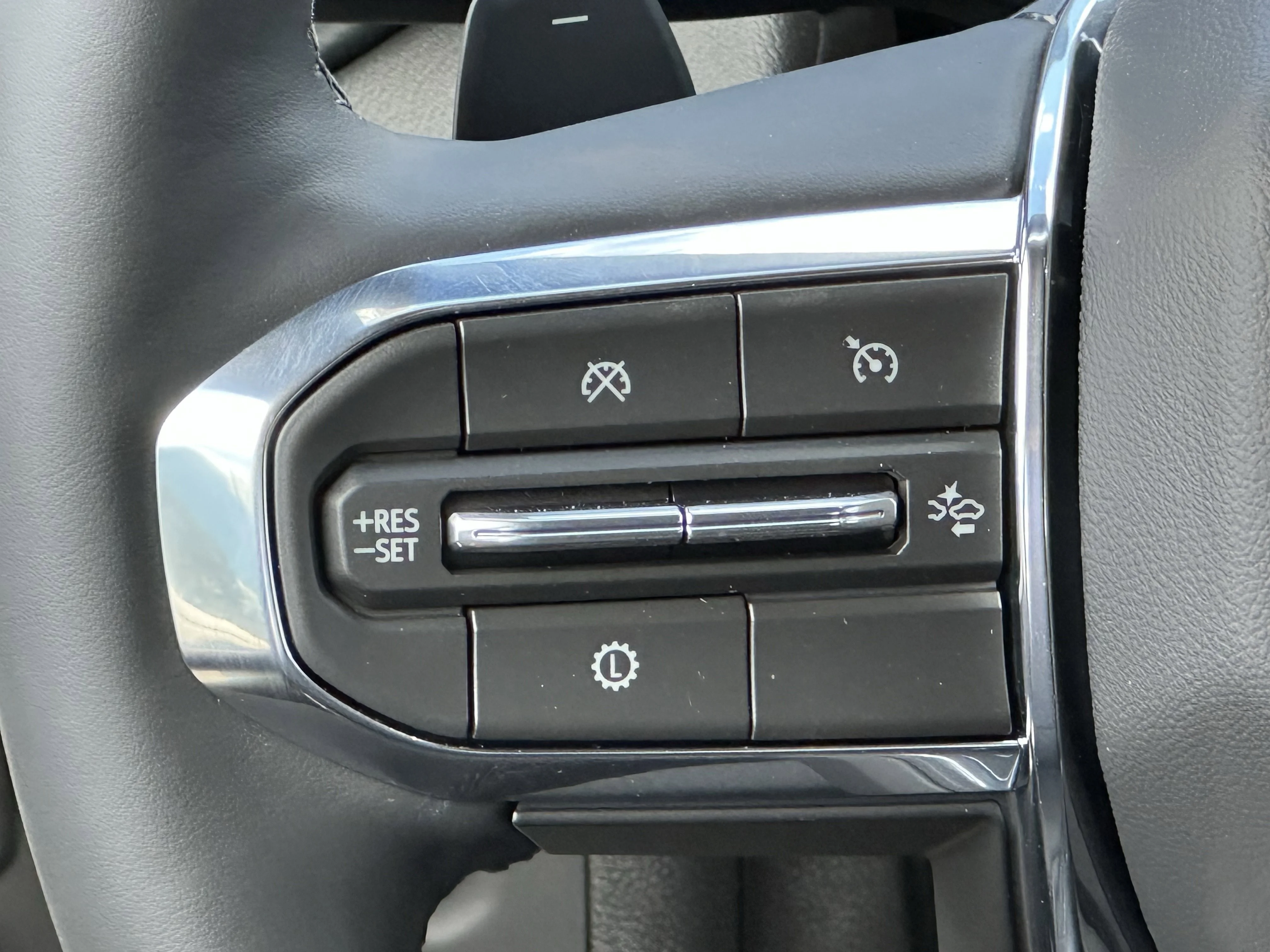 New 2026 Glacier White Tricoat GMC Denali image 10