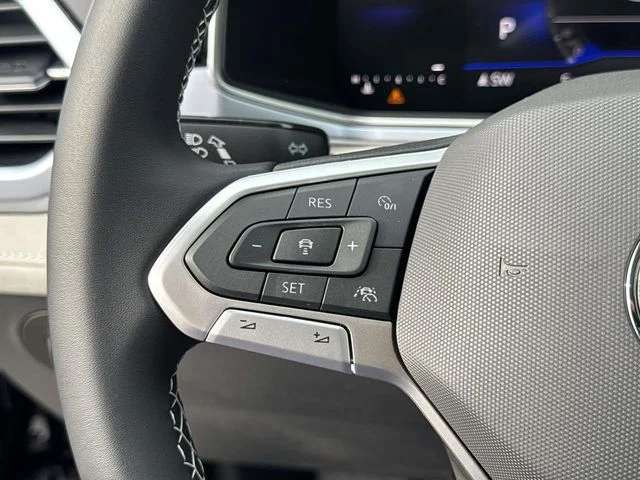 New 2026 Black Volkswagen 1.5T SE image 18