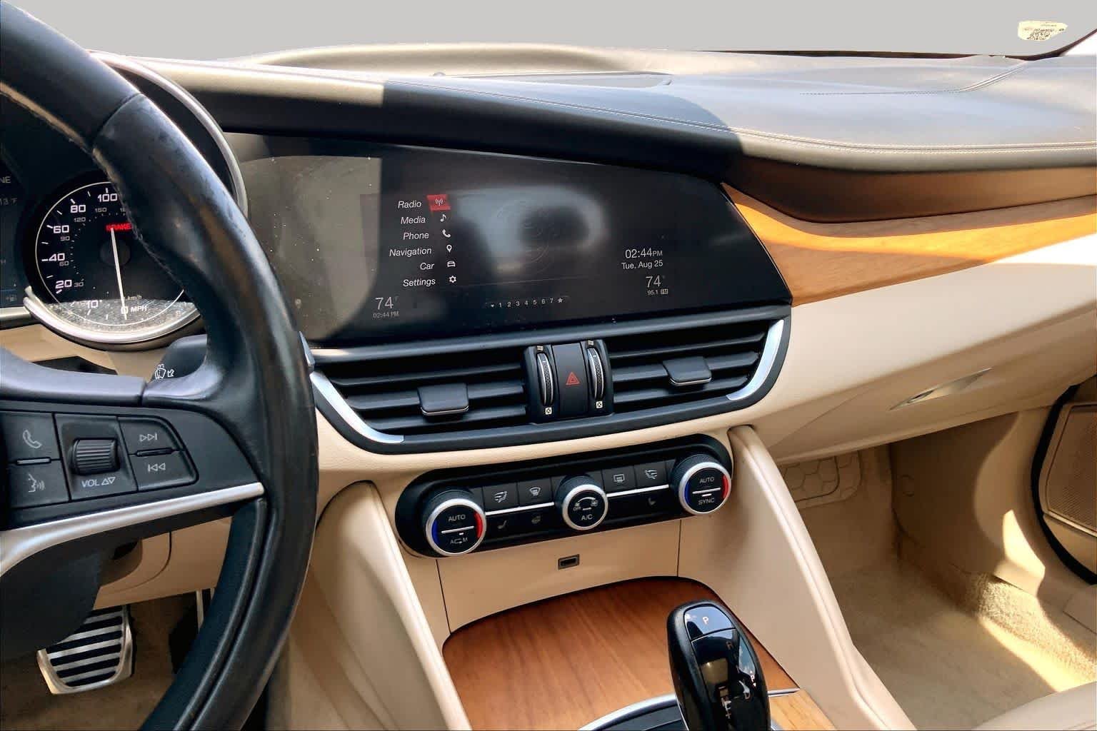 Pre-Owned 2018 Alfa Romeo Giulia Ti Lusso