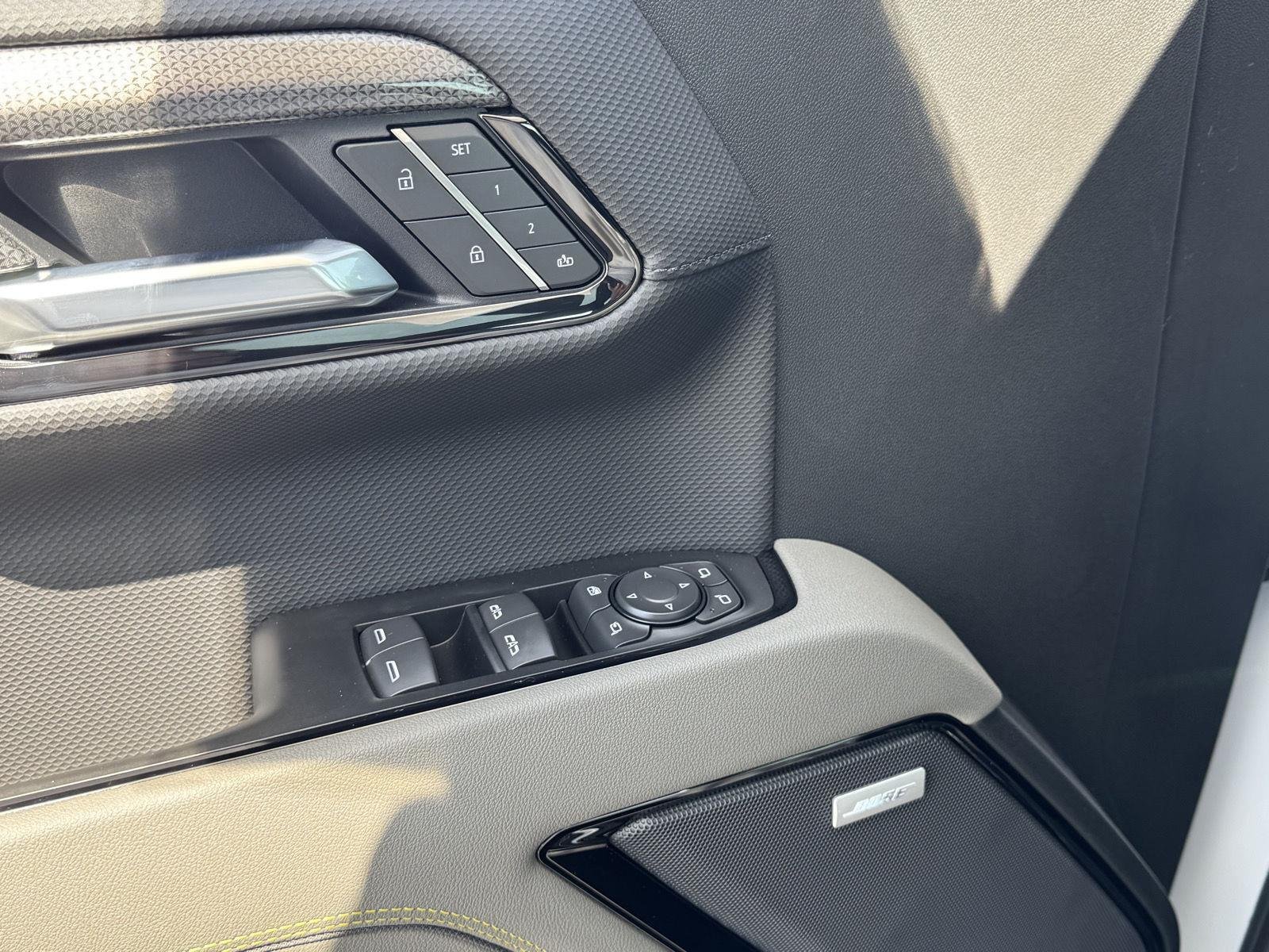 2026 Chevrolet Silverado 1500 ZR2 - Photo 13