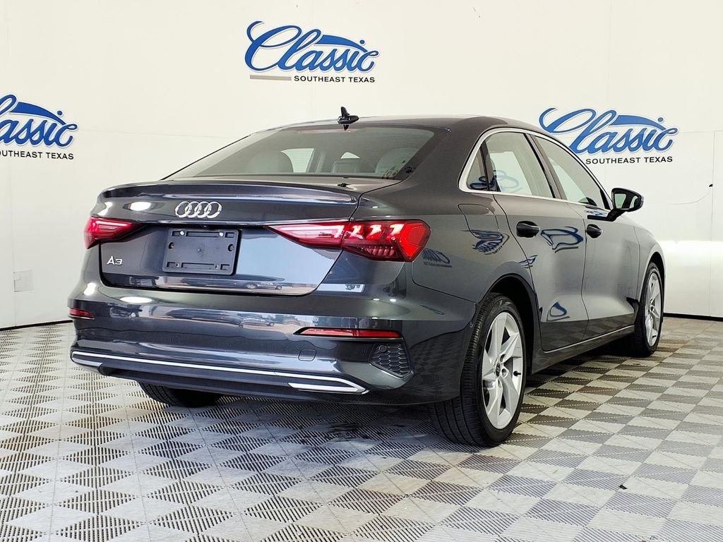 Used 2024  Audi 40 Premium image 6