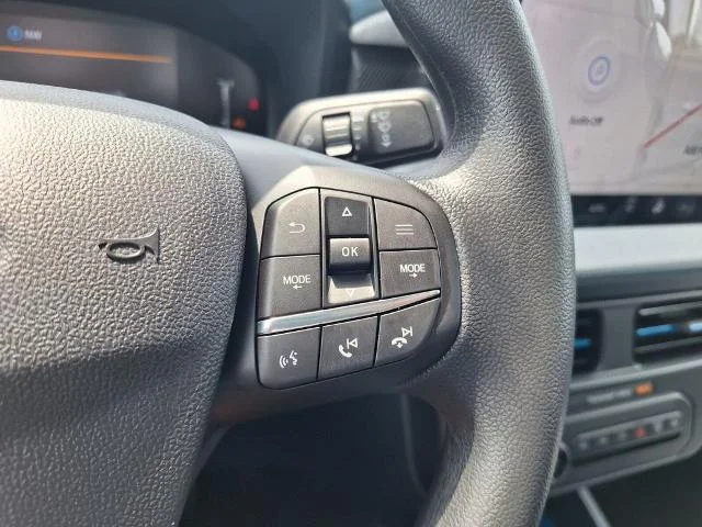 New 2026 Oxford White Ford XLT image 39
