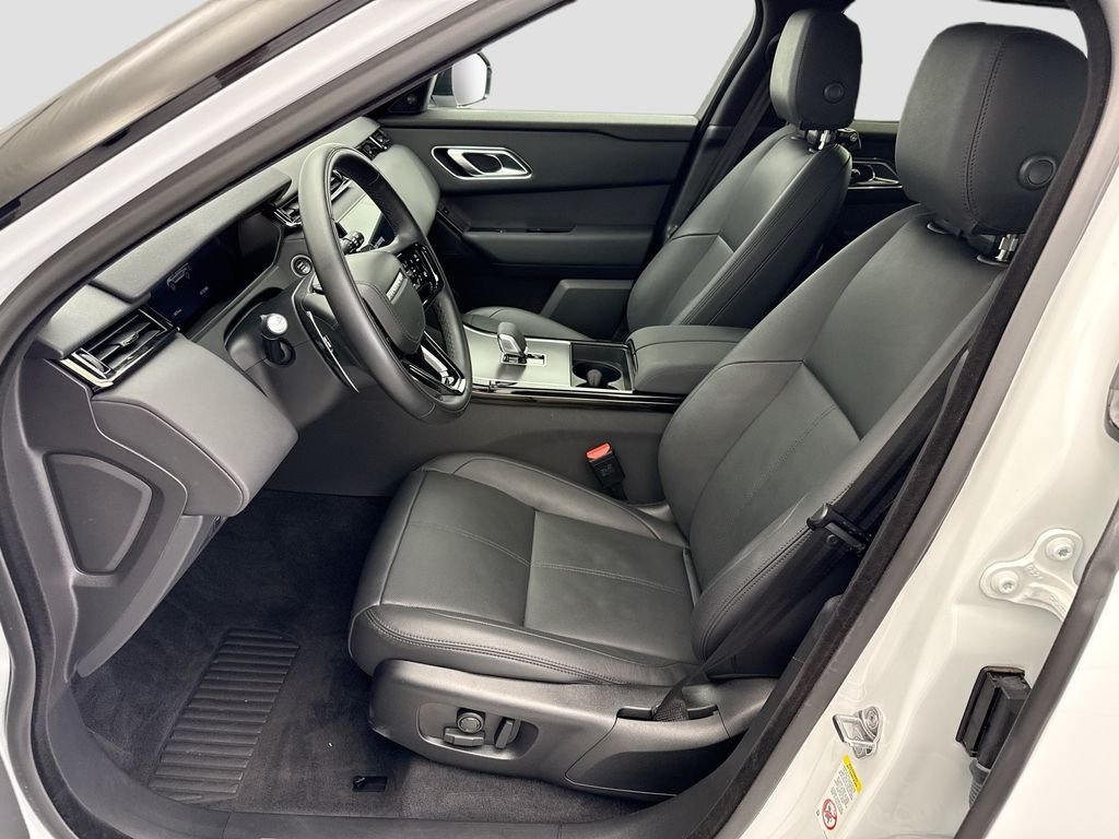 Certified Used 2026 Fuji White Land Rover S image 18