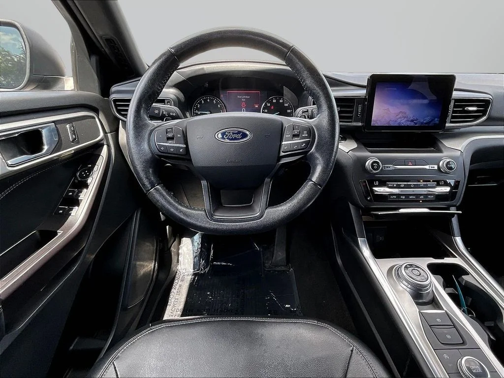 Certified Used 2020 Black Ford XLT image 8