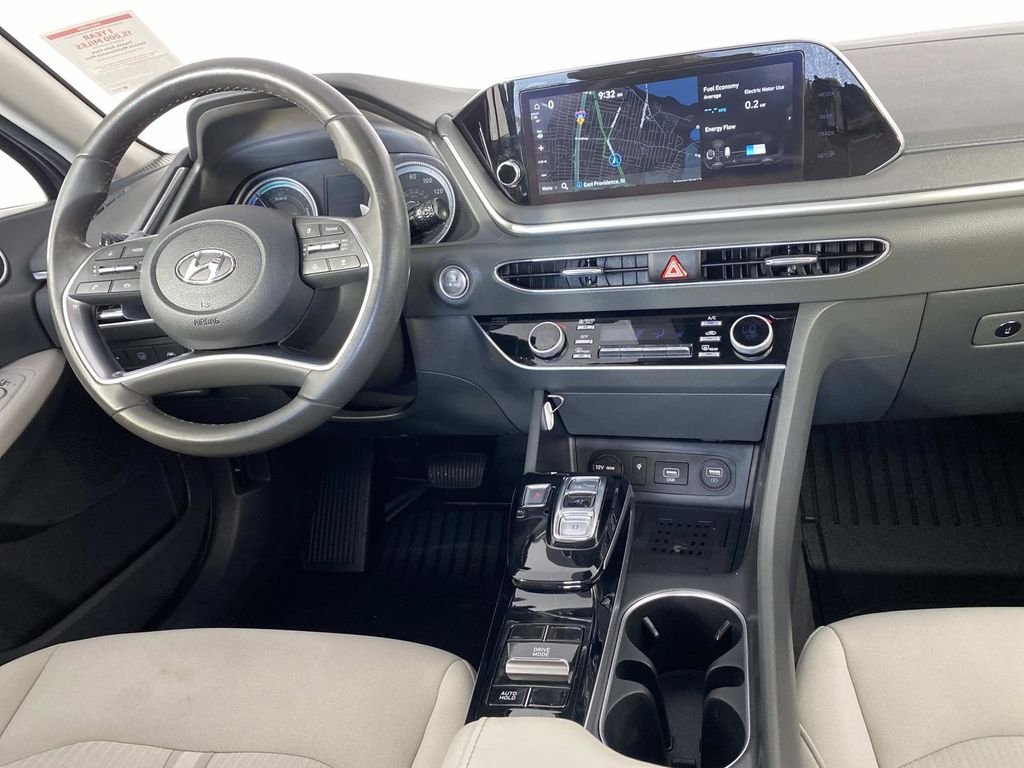 Used 2023 Gray Hyundai SEL image 13