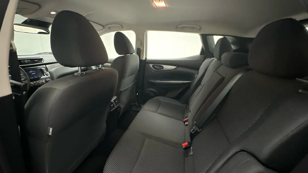 Used 2022 Black Nissan S image 10