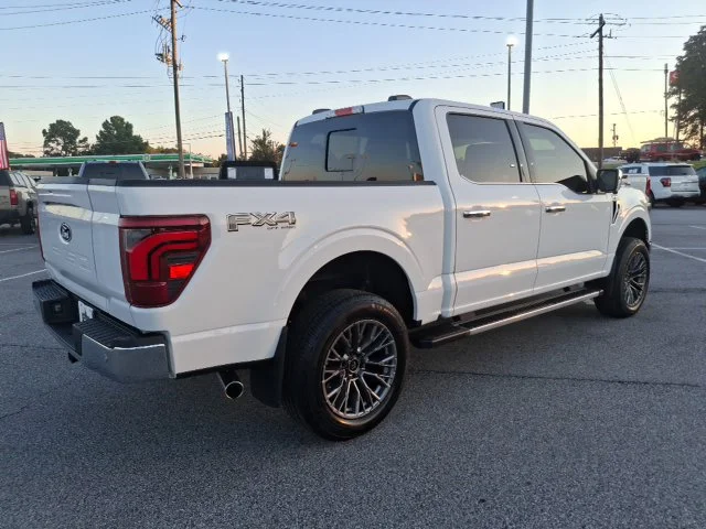 Used 2025 White Ford Lariat image 3