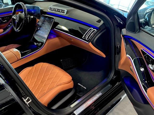New 2026 Obsidian Black Metallic Mercedes-Benz S 580 image 54